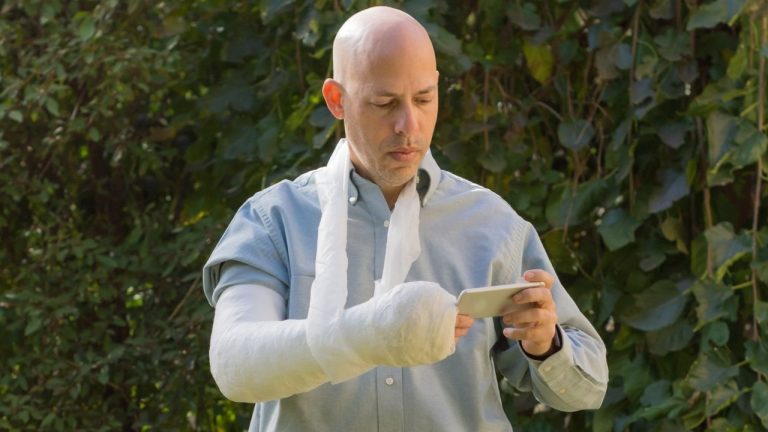 Broken Wrist - Colles' Fracture | Action Rehab - Shoulder, Elbow, Wrist and Hand Physiotherapists Action Rehab splints and casts